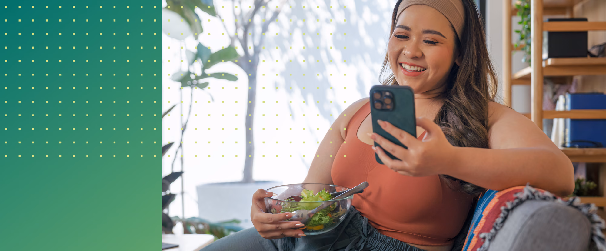 Woman on her cell phone who’s interacting with a virtual weight loss program.